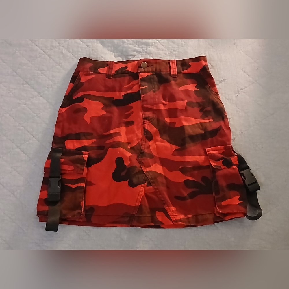 C'EST TOI  Red Camo Mini Skirt With Pockets!